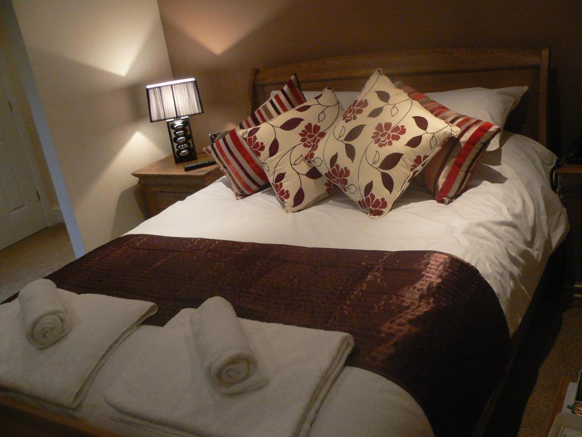 Mere  The Walnut Tree Inn Mere מראה חיצוני תמונה