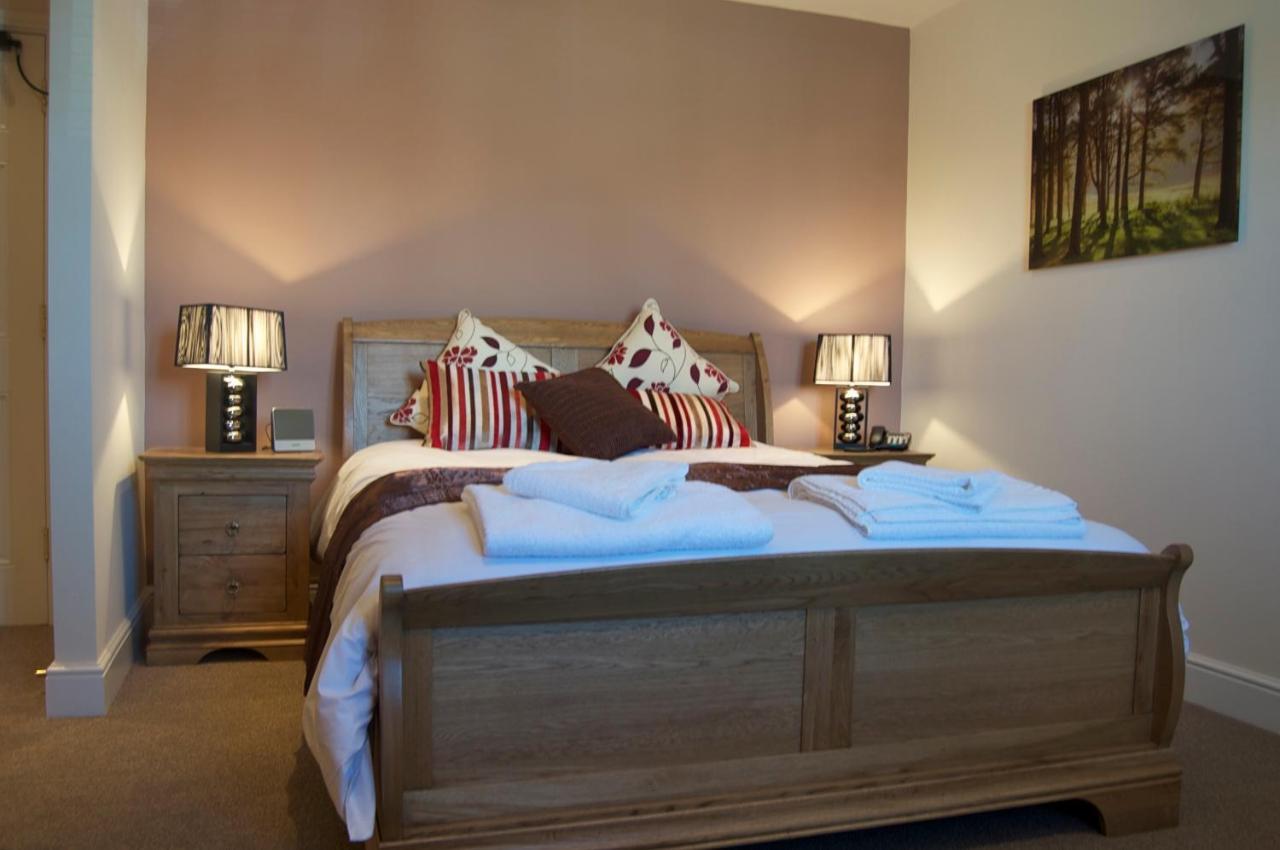Mere  The Walnut Tree Inn Mere מראה חיצוני תמונה